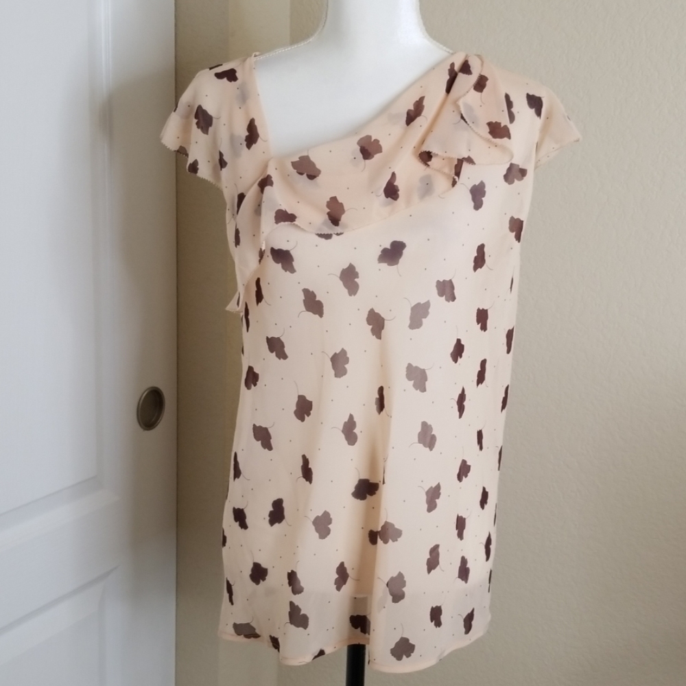 CAbi sheer #981 Playfall me leaf print top…